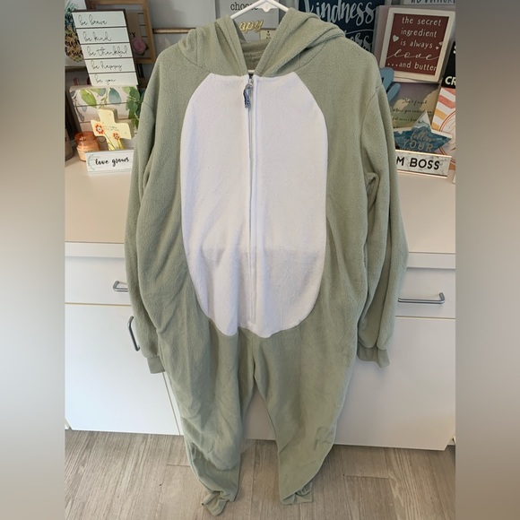 Adorable Elephant Costume/PJs - Picture 16 of 16
